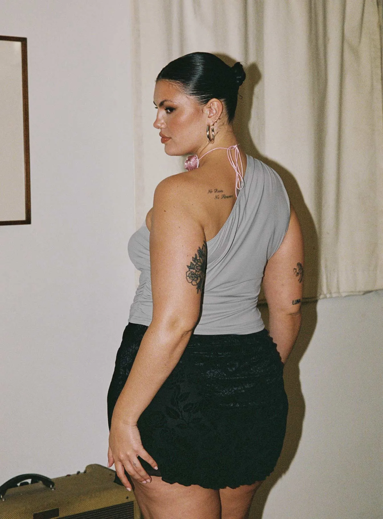 Annem One Shoulder Top Grey Curve