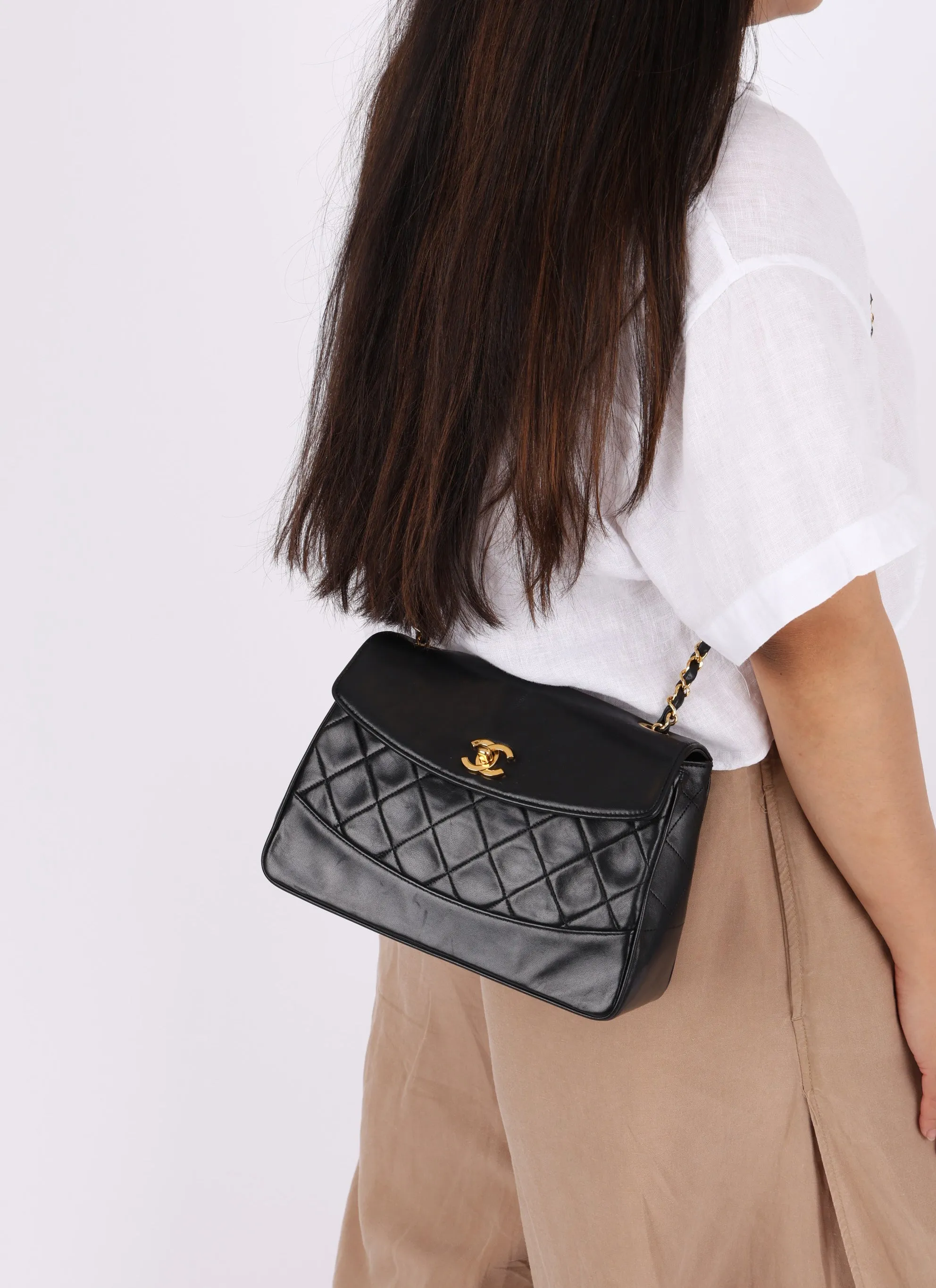 Chanel 1989 Lambskin Trapezoid Single Flap