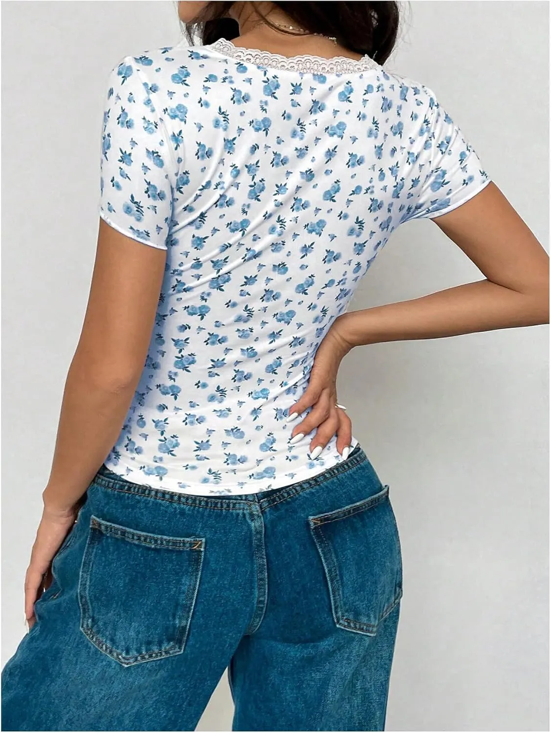 Floerns Women's Floral Short Sleeve Crop Top Summer Square Neck Lace Trim T Shirts