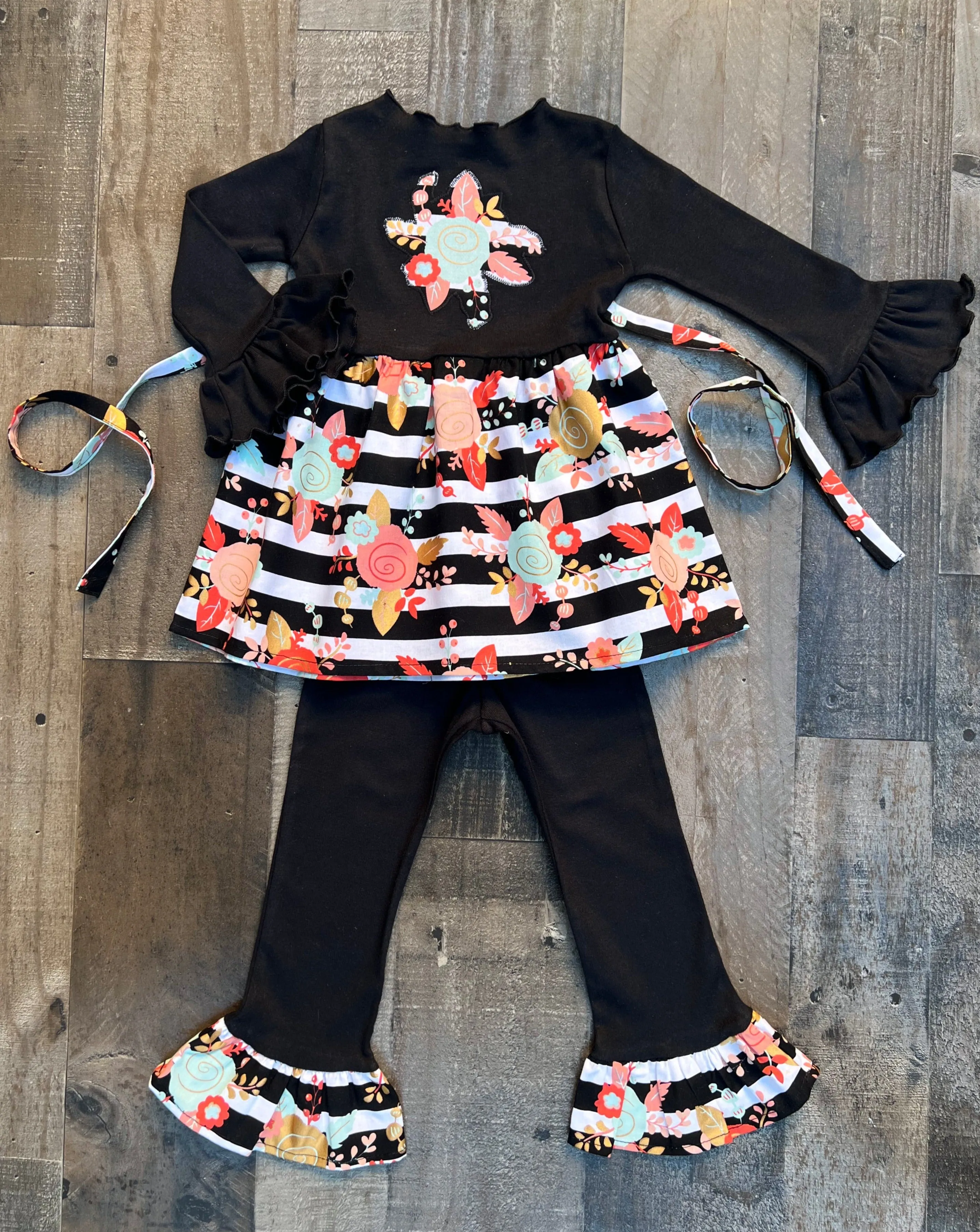 Stripe Fall Rose Outfit