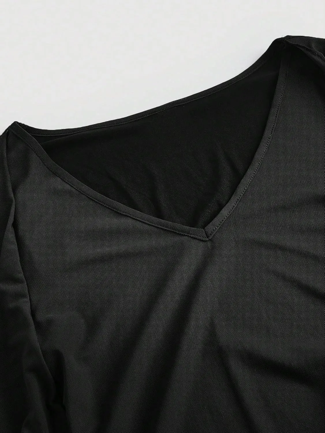Verdusa Women's Knot Front Flare Bell Long Sleeve Lettuce Trim V Neck Mesh Crop Tee Top